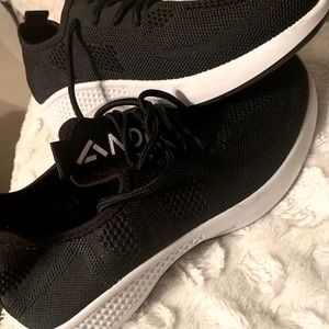 Nice comfy casual shoes!